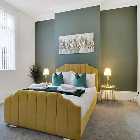 Spacious & Modern Oasis, 4-Bed House, Sleeps 7 Sunderland  Exterior photo